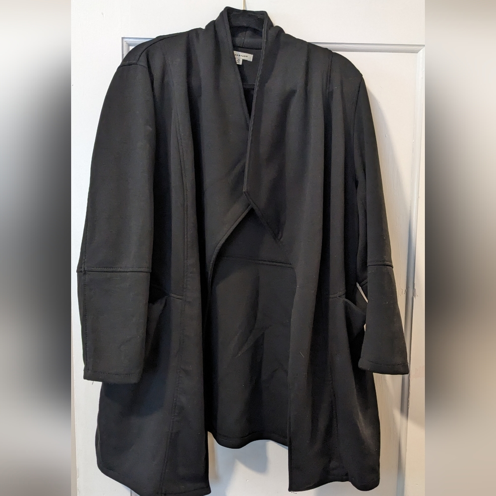 Mac Studio black cardigan